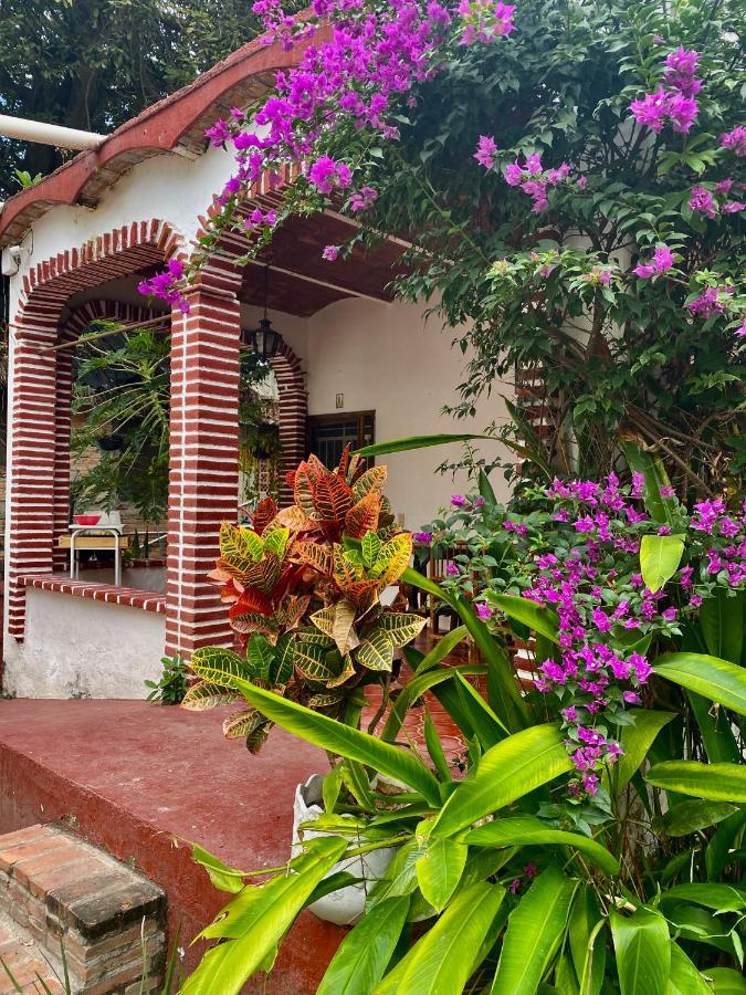 Delias Trailer Park Hotel Rincon de Guayabitos Eksteriør billede